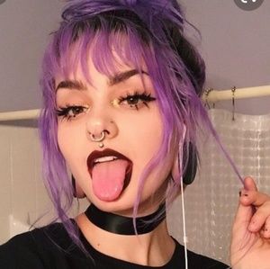 Meet your Posher, Lorrie